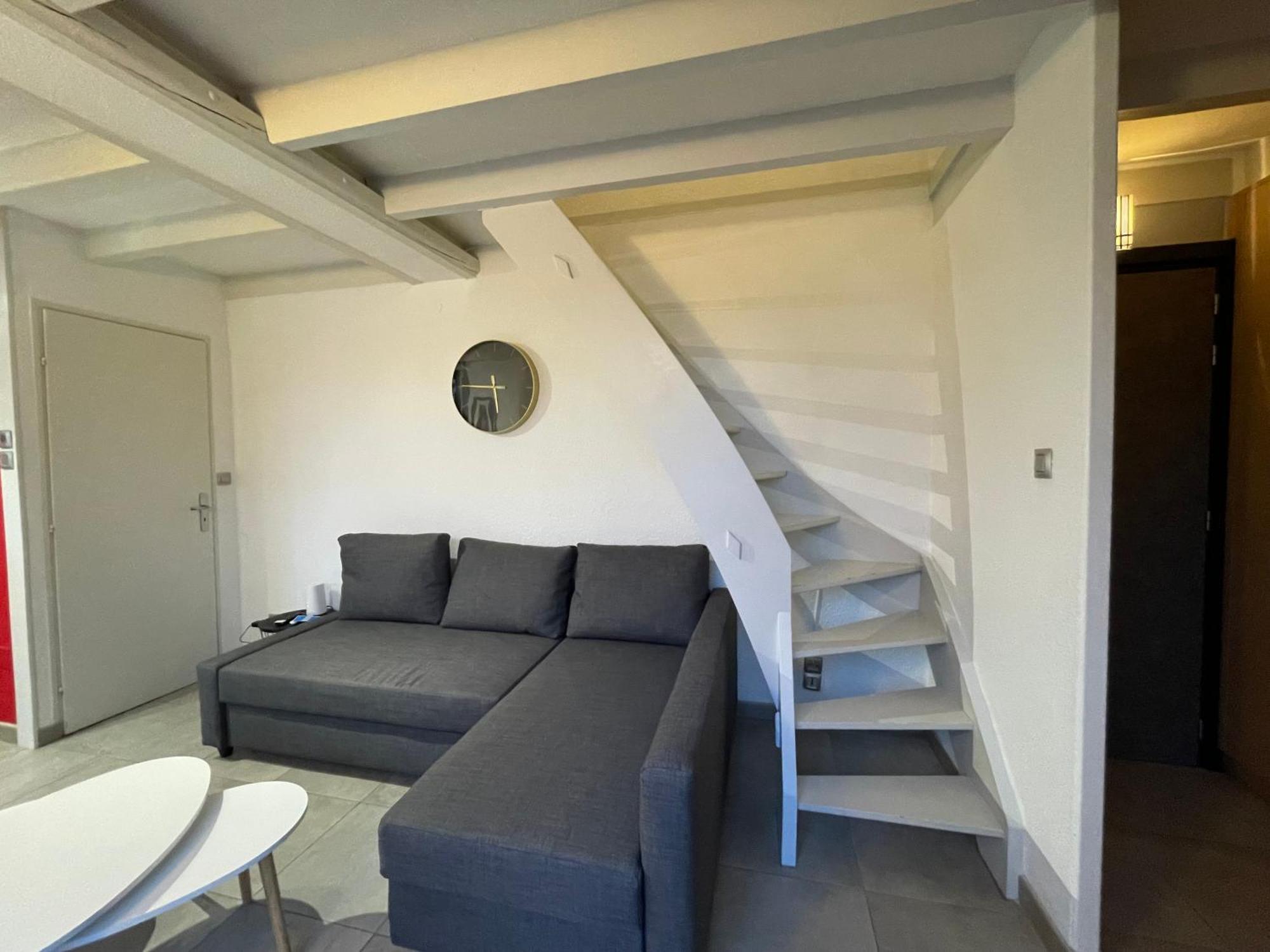 Fathala - Appartement Lumineux En Dernier Etage - Face A La Gare Routiere Sarrebourg Kültér fotó