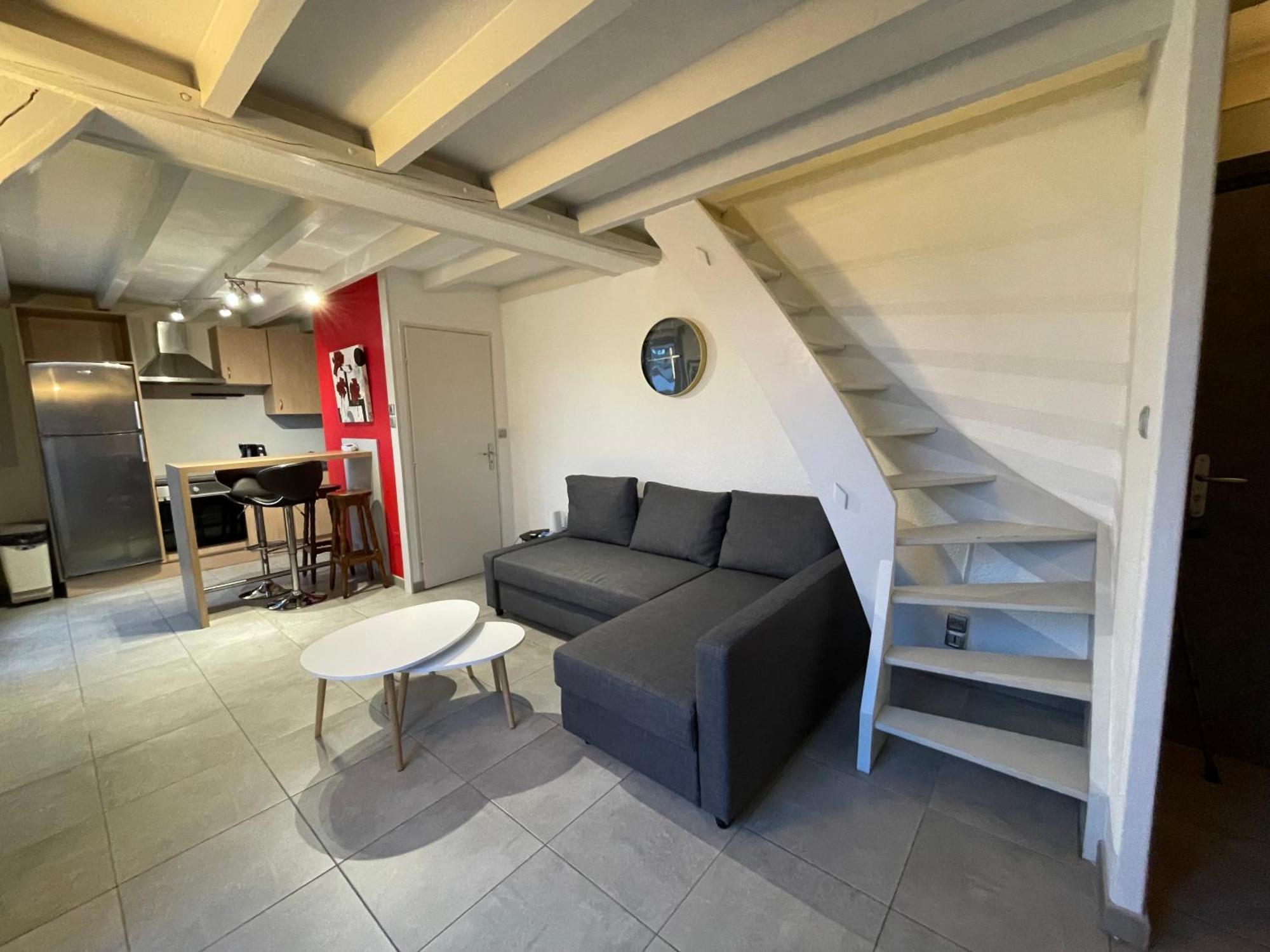 Fathala - Appartement Lumineux En Dernier Etage - Face A La Gare Routiere Sarrebourg Kültér fotó